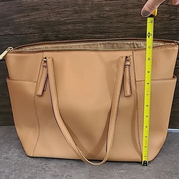 Michael Kors Saffiano leather large shoulder bag - Picture 4 of 6